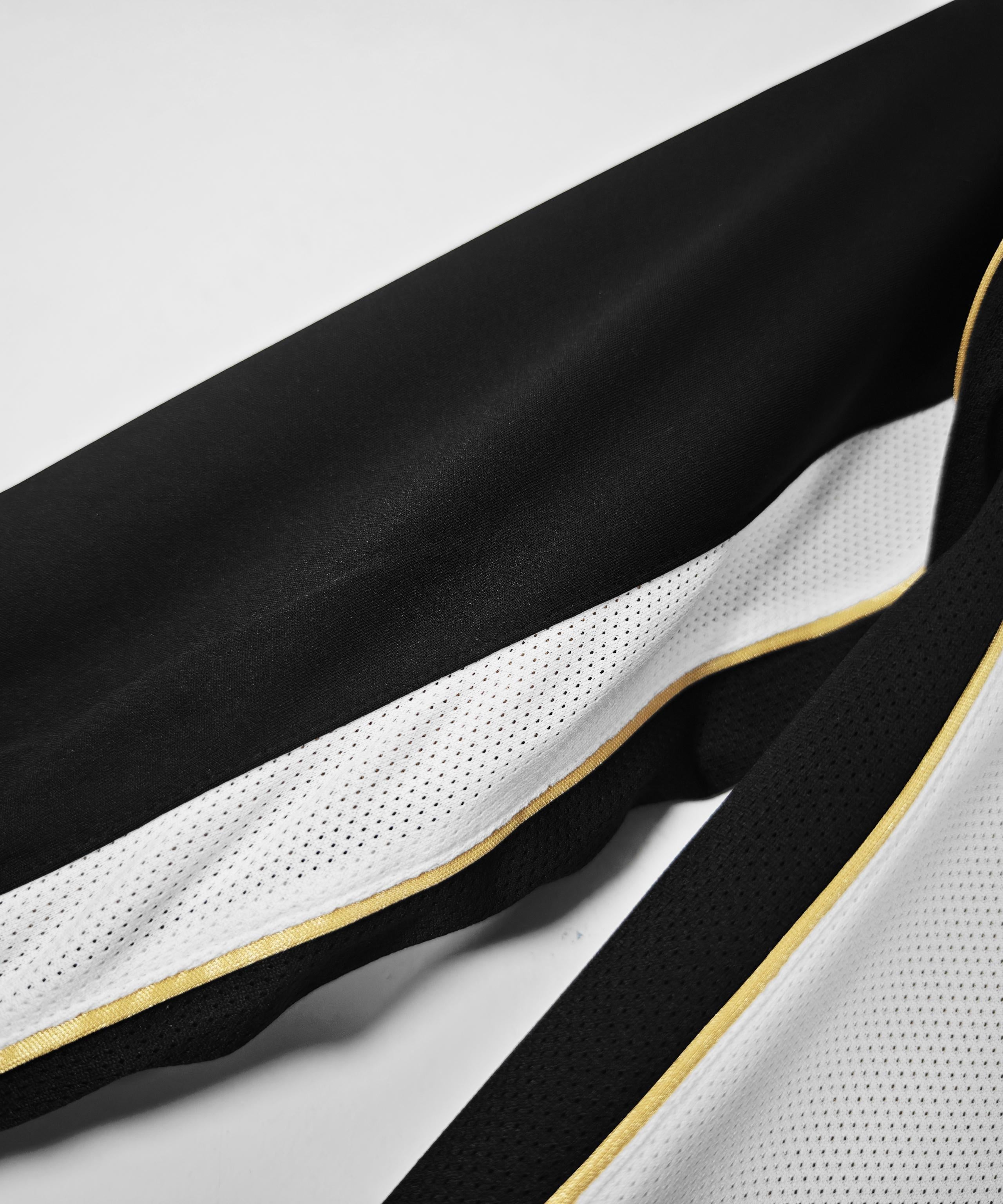 Manchester United 2001-2002 Long Sleeve Third Kit