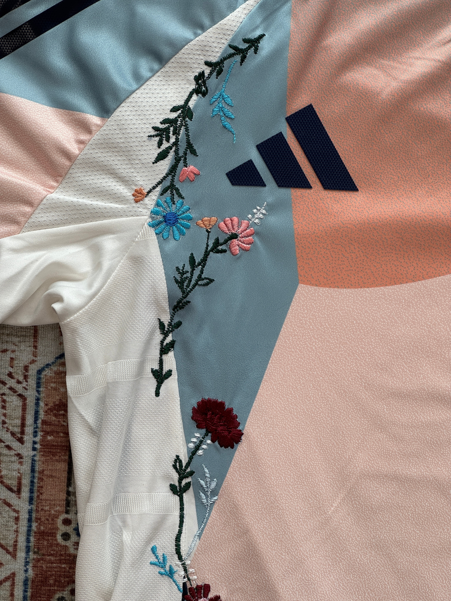 Spain Embroidered Jersey 2022/2023