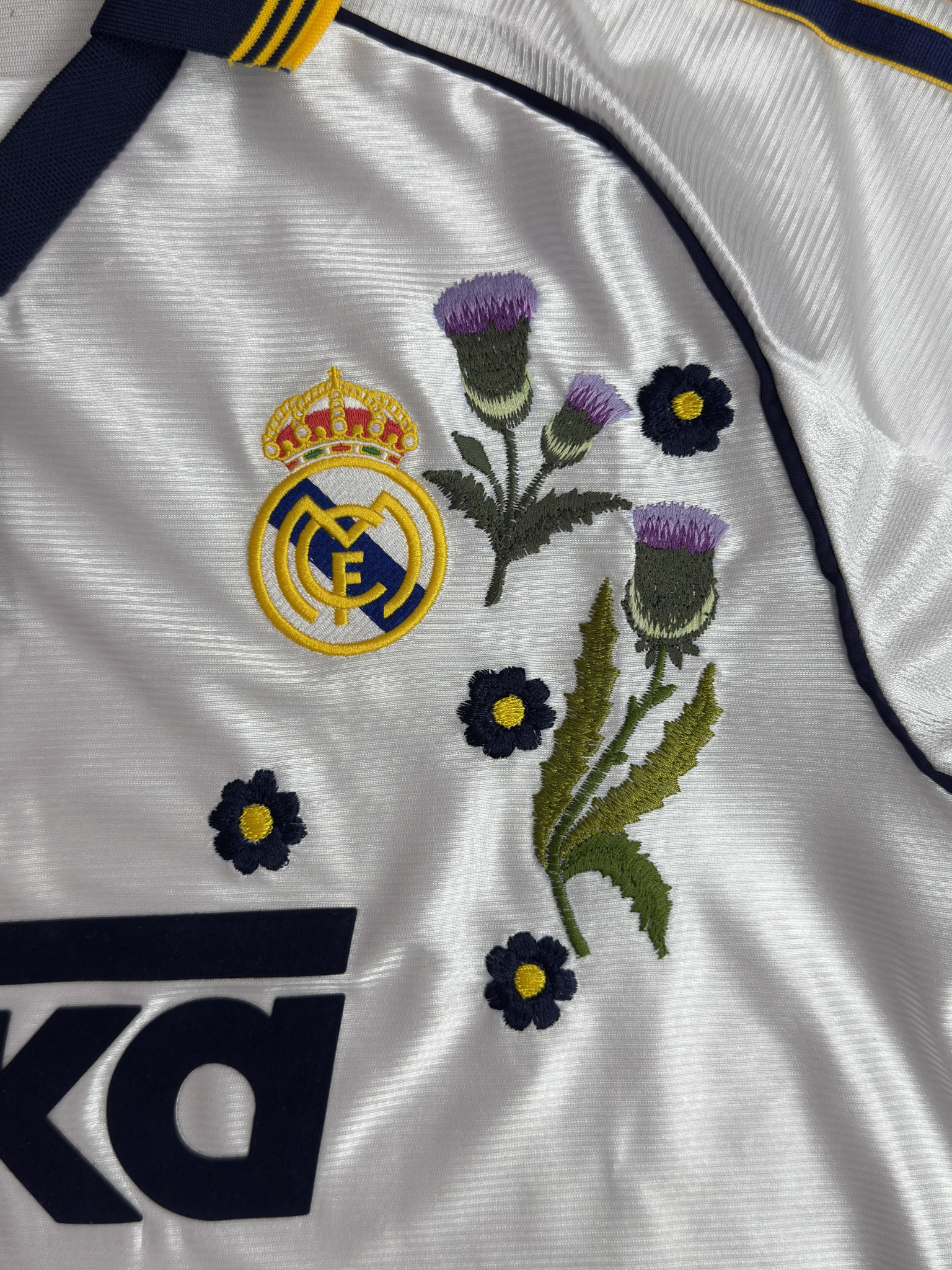 Real Madrid Embroidered Jersey 1999/2000