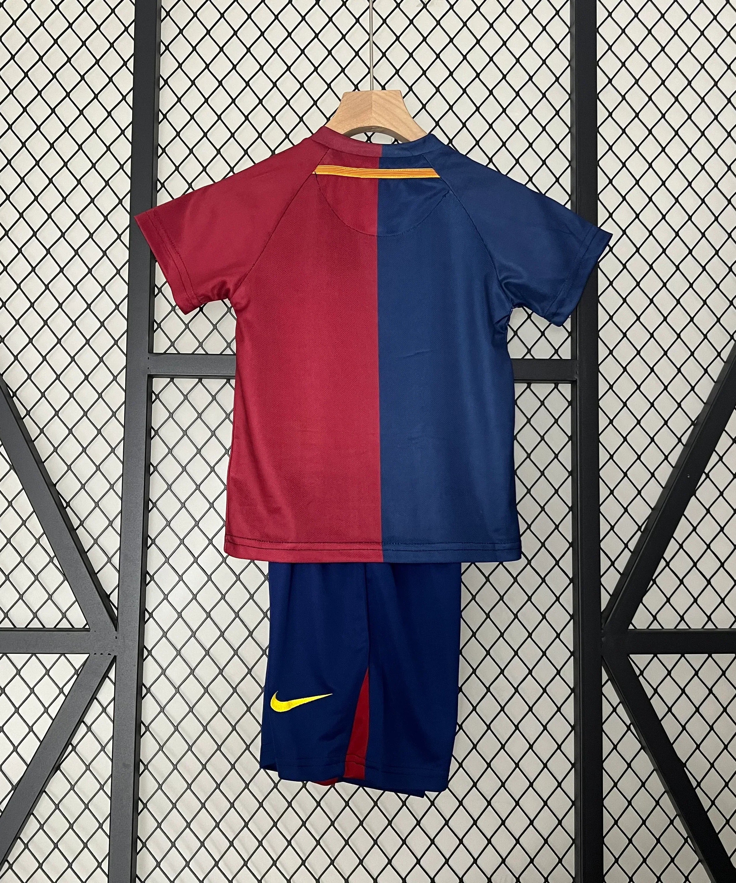 Barcelona 08/09 Home Jersey Kids