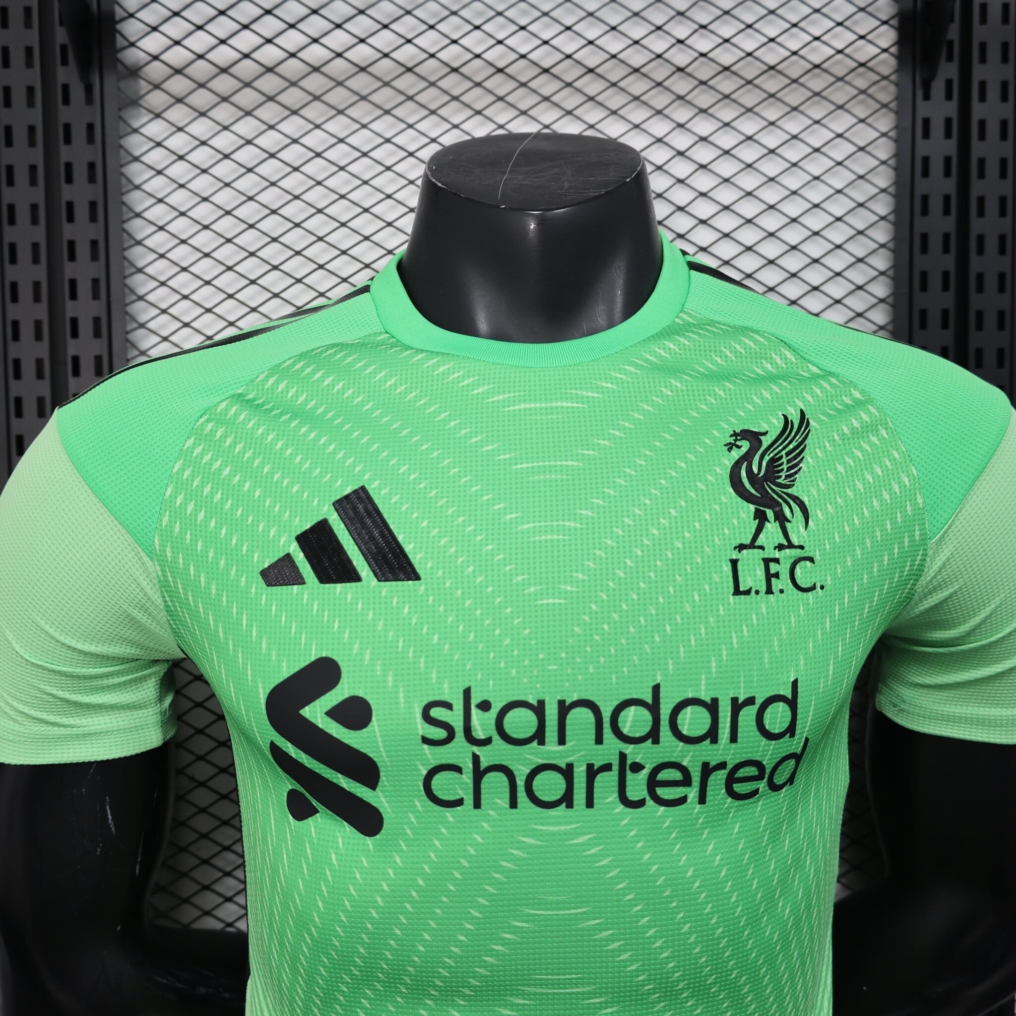 Liverpool 2025-2026 Goalkeeper Kit