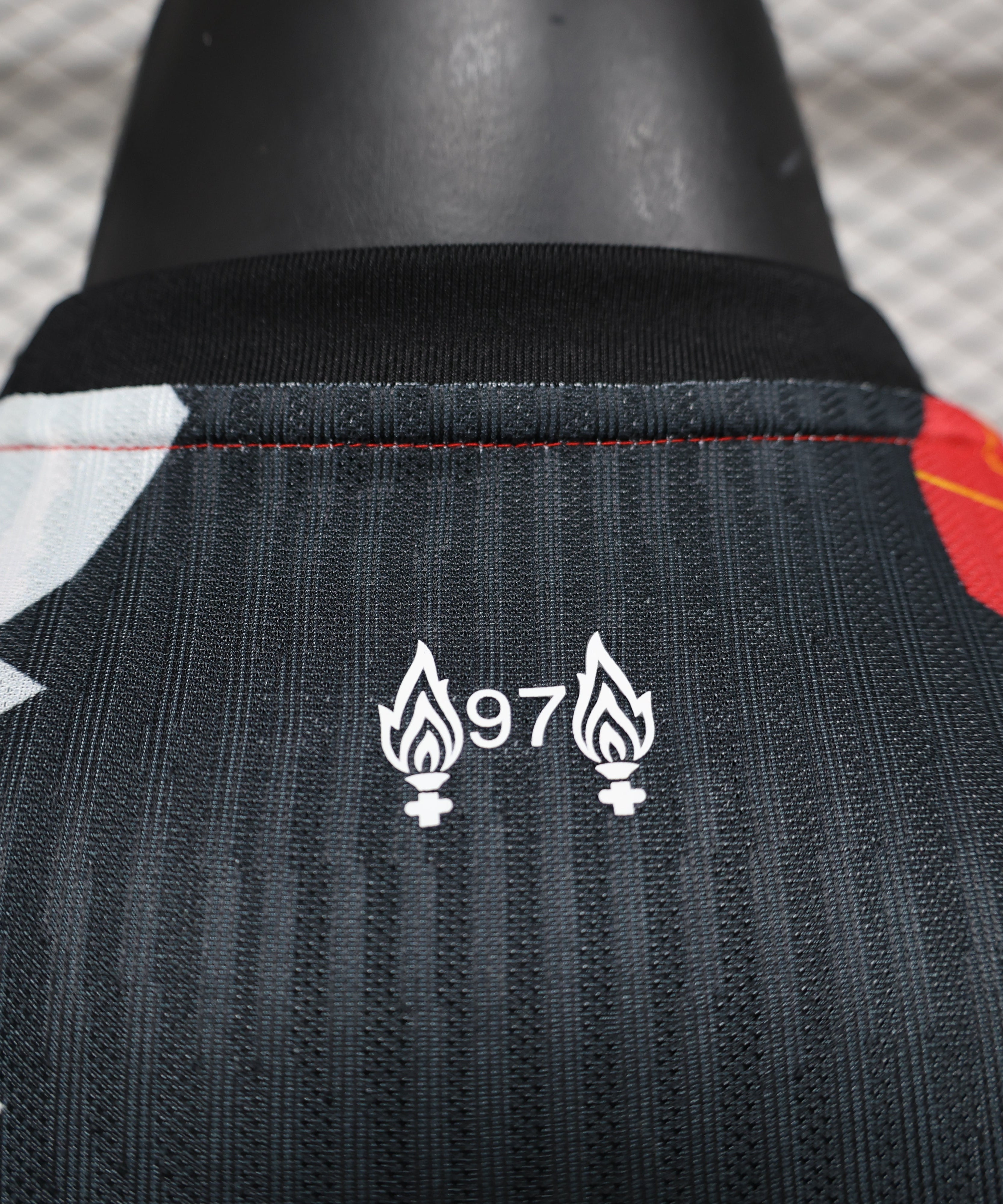 Liverpool "Tri-Color Blitz" Special Kit