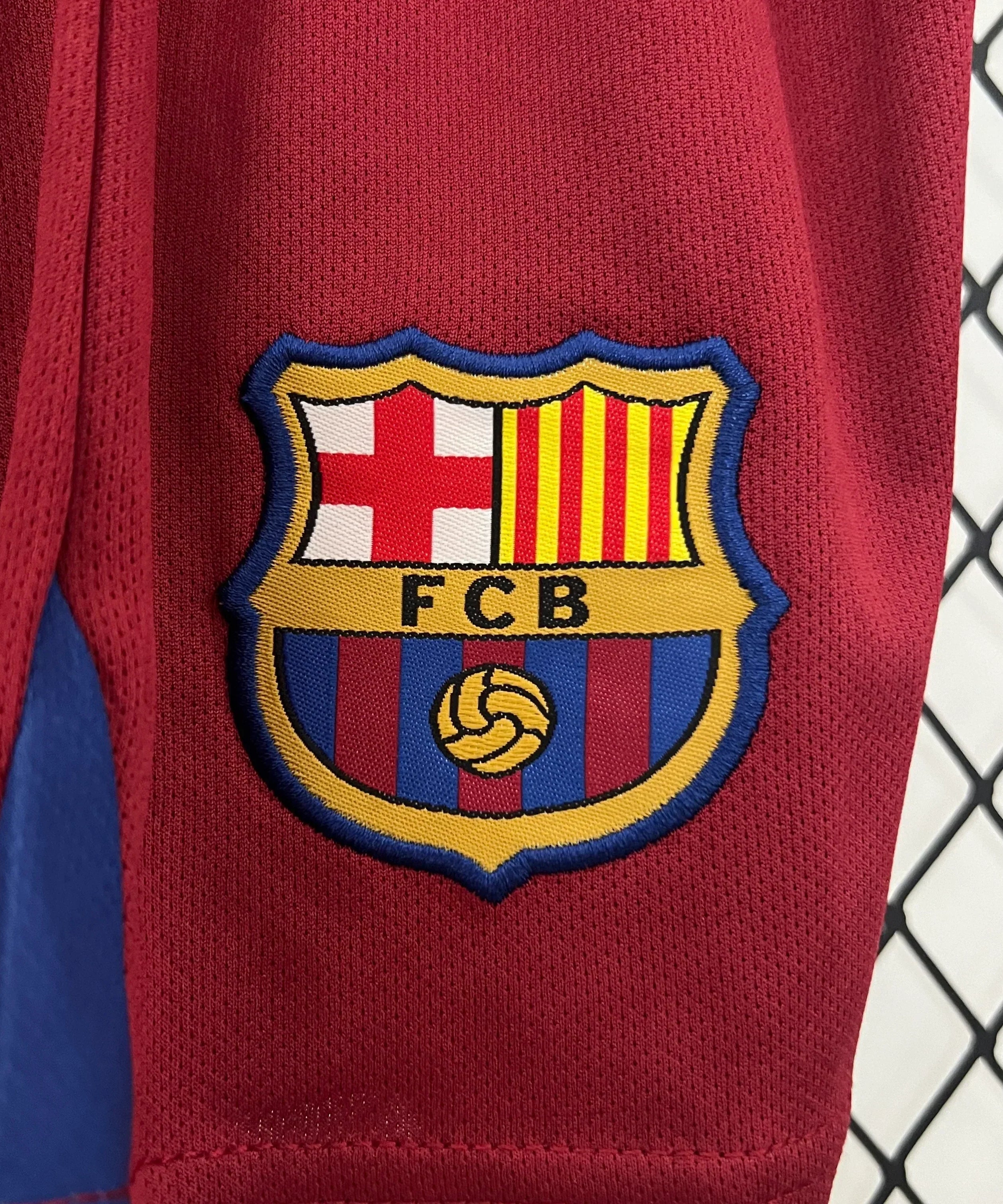 Barcelona 05/06 Home Jersey Kids