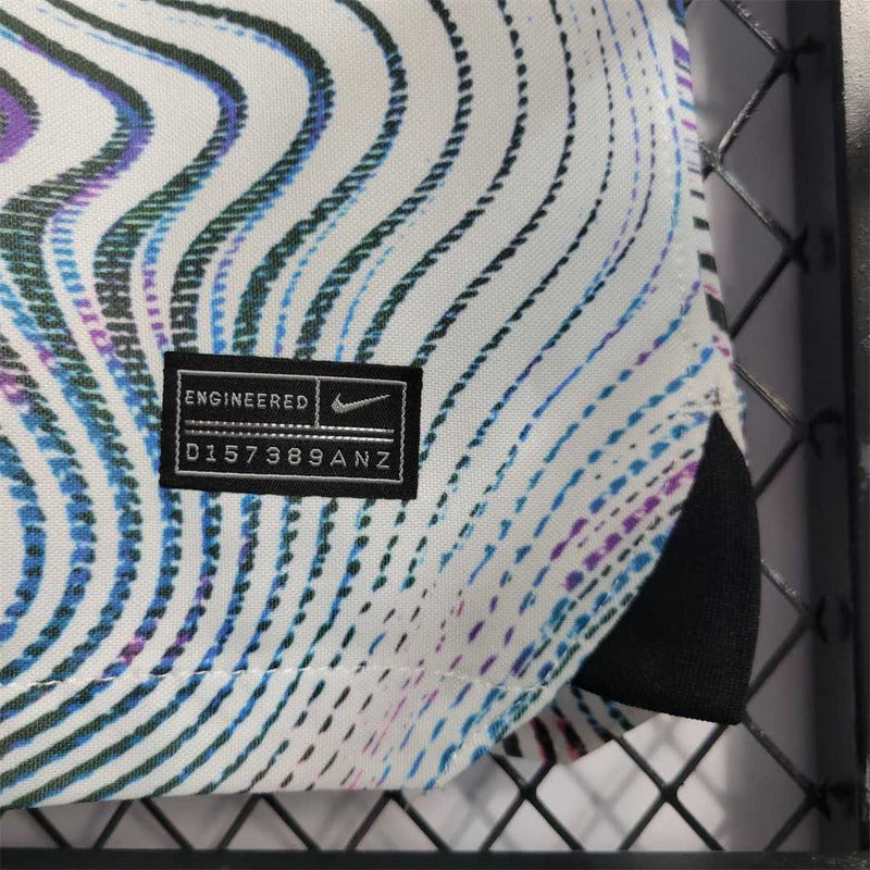 Liverpool 22-23  Away