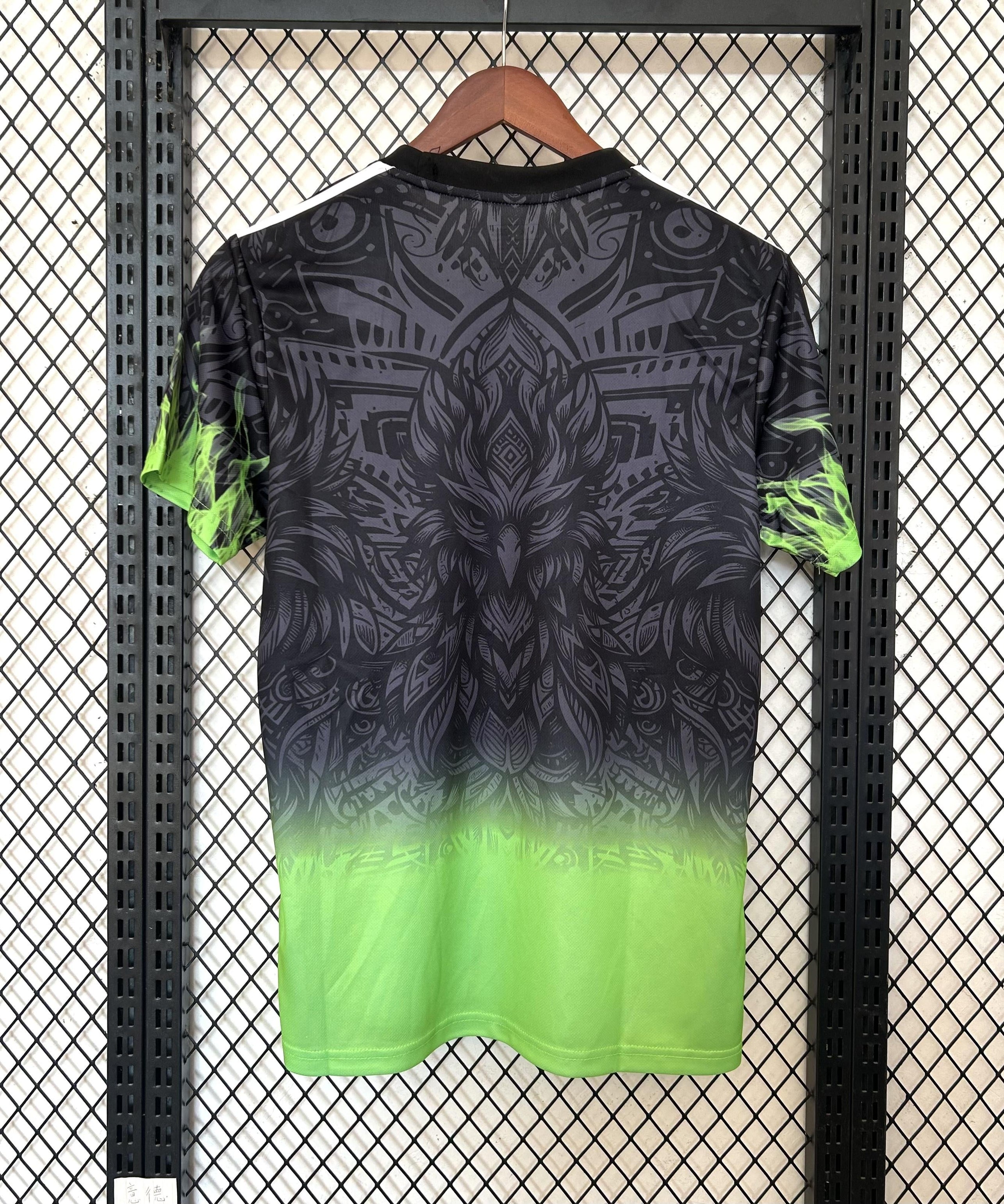 Liverpool "Venom Eclipse" Special Kit