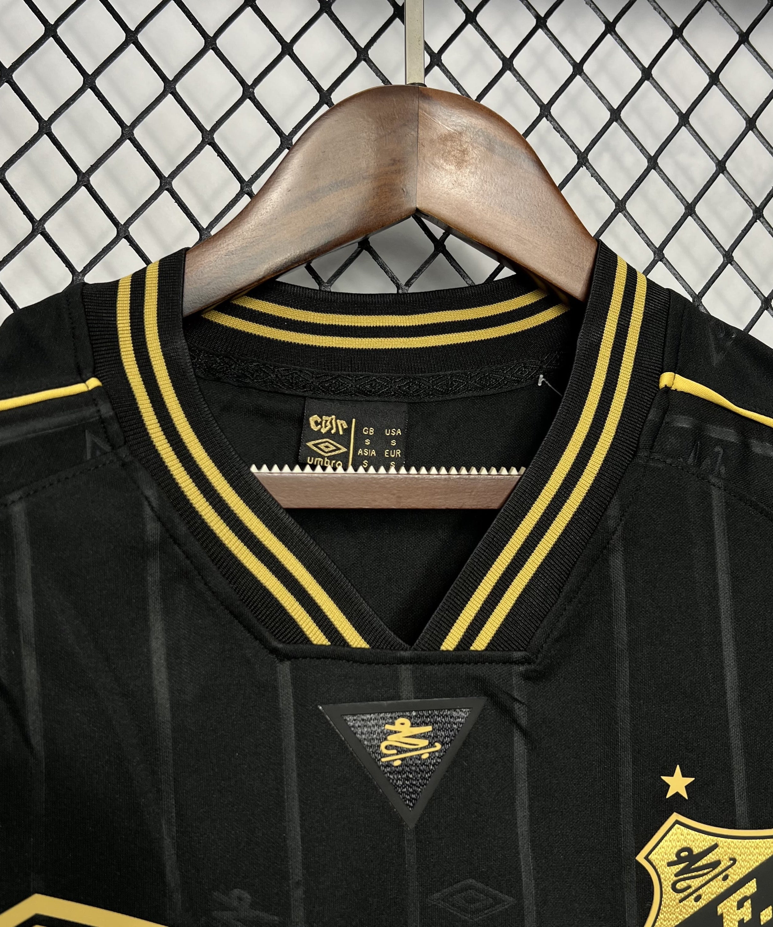 Santos "Charlie Brown" Special Edtion