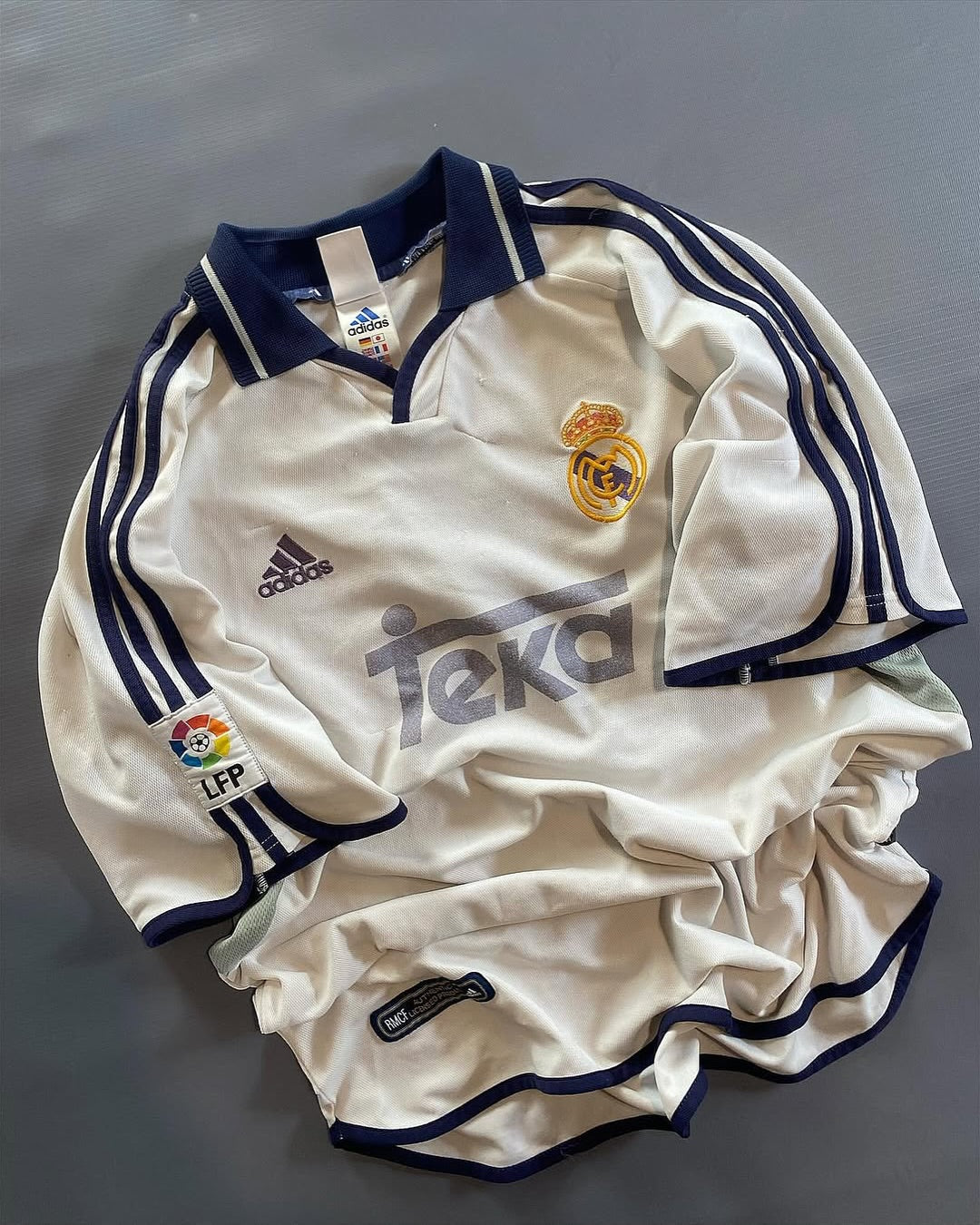 Real Madrid Retro Jersey | 2000-2001 Home Retro | Malgane
