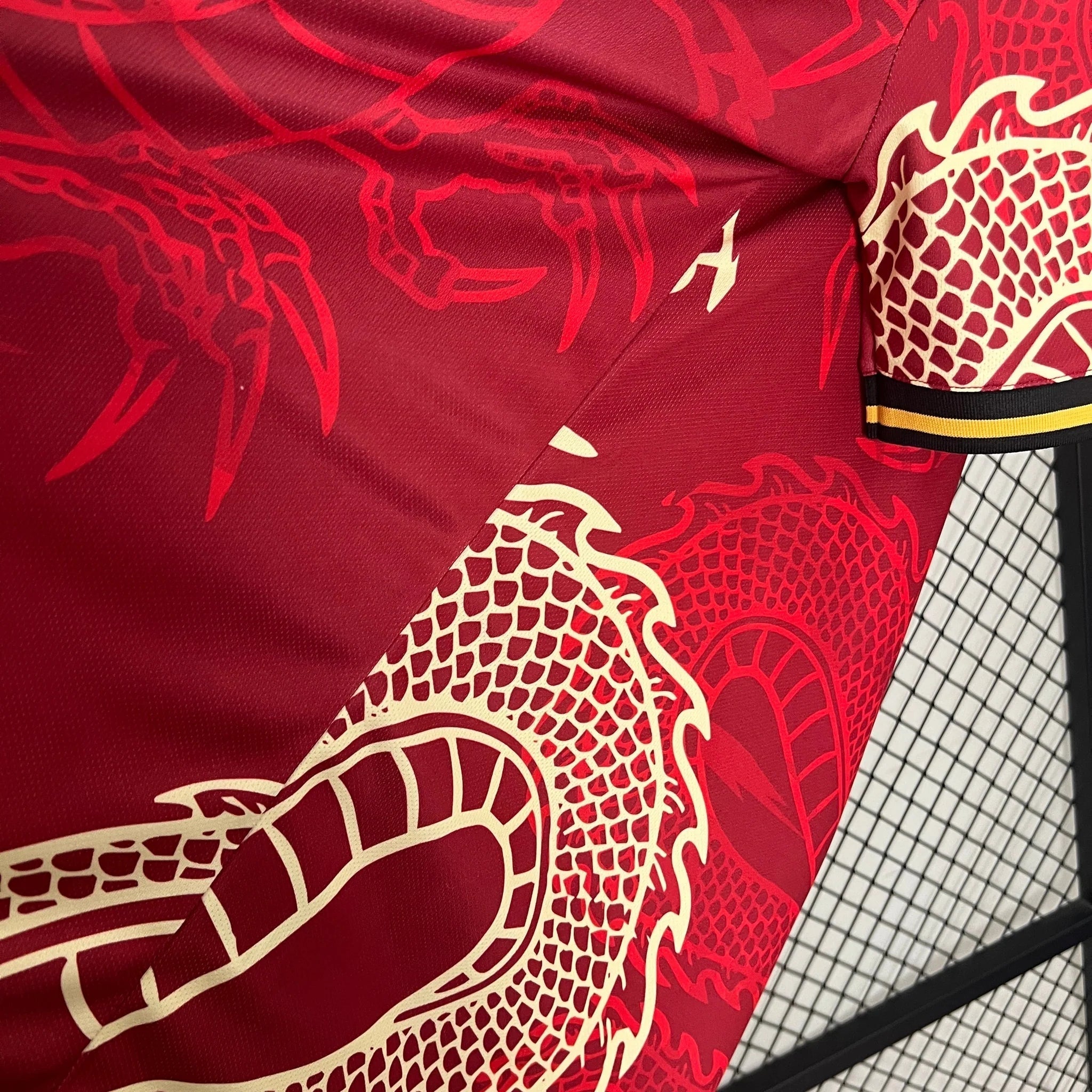 Real Madrid Dragon Jersey: Dragón De Fuego | Malgane