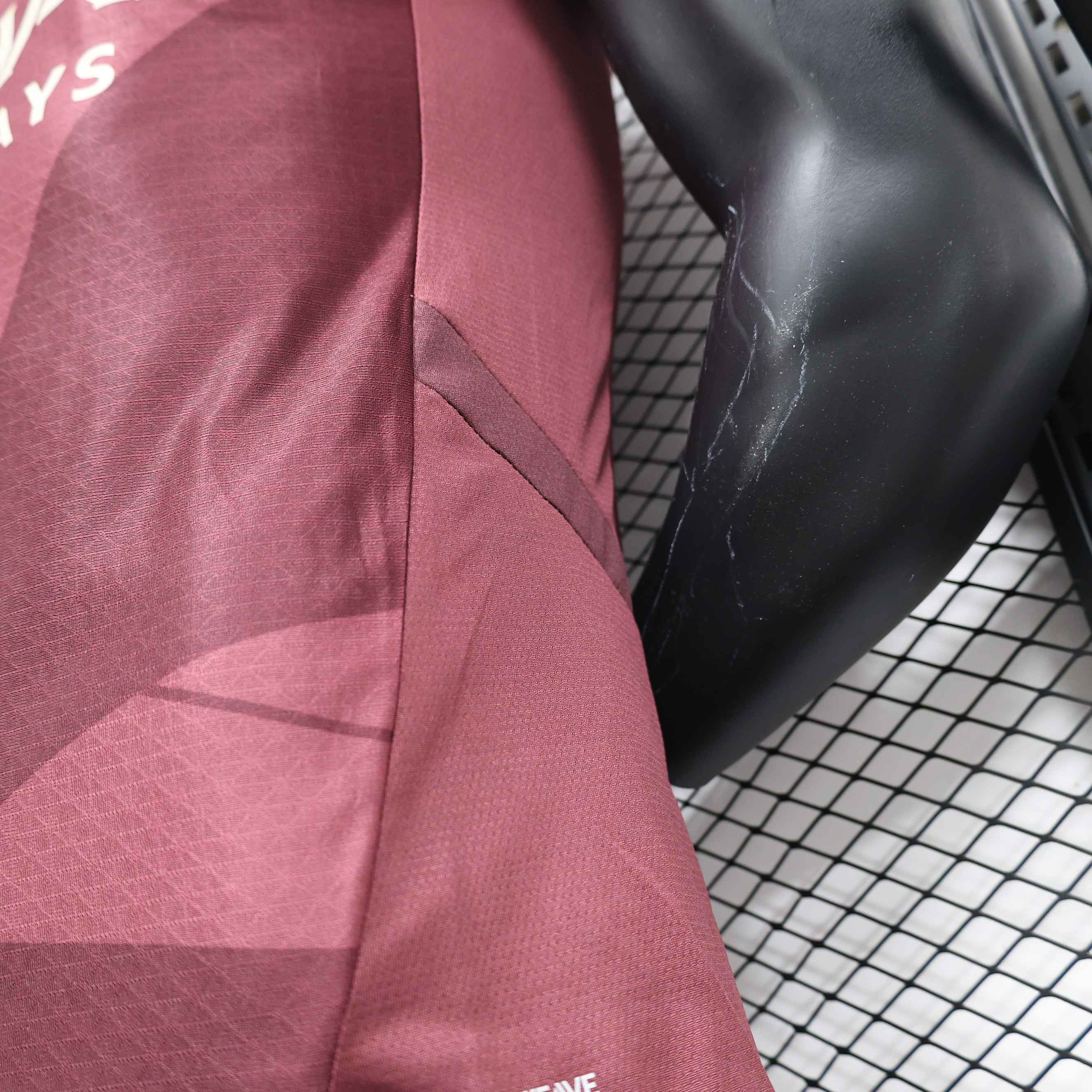 Manchester City " Groun wall" Special Kit