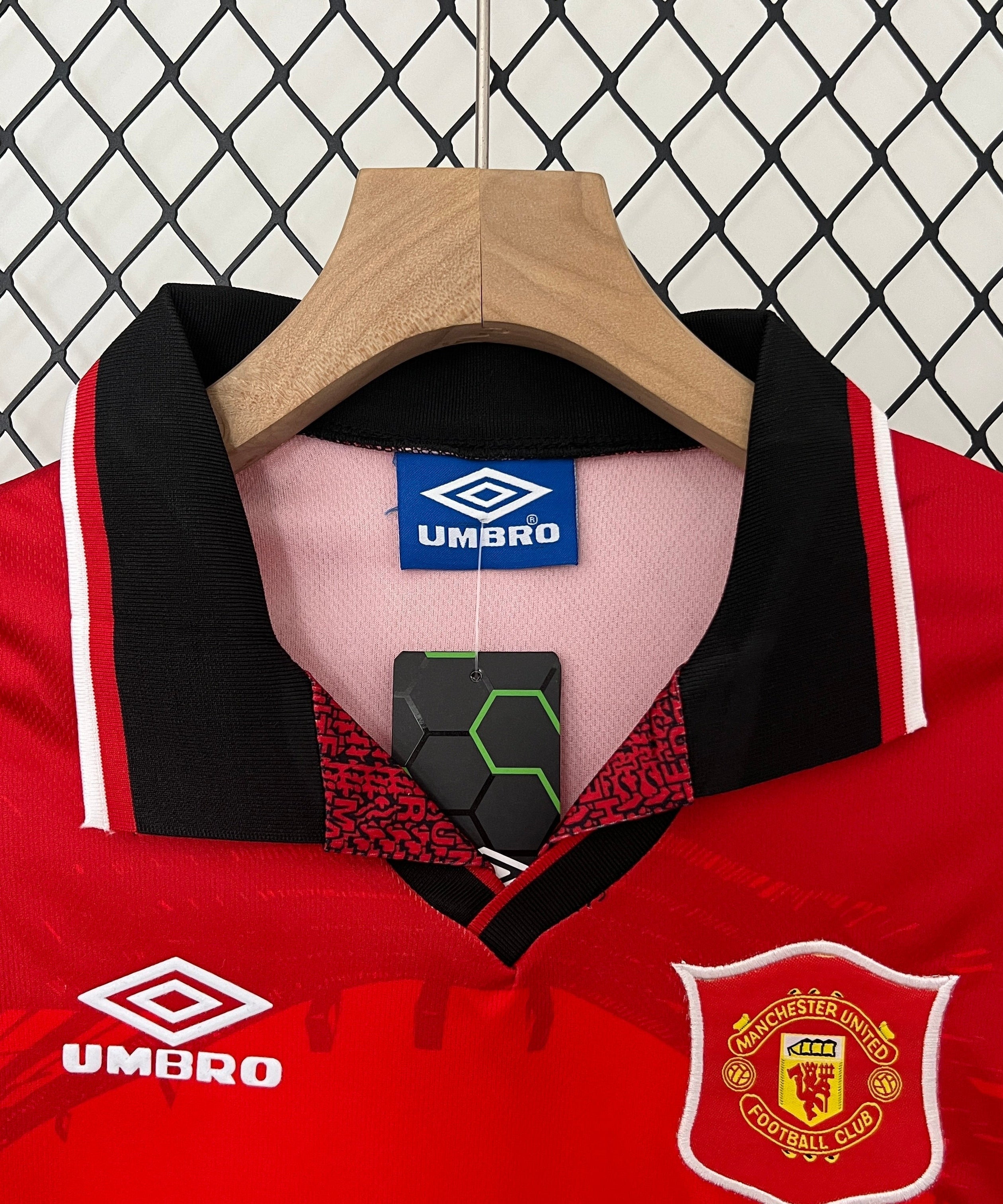 Manchester United Retro 94/96 Home Jersey Kids