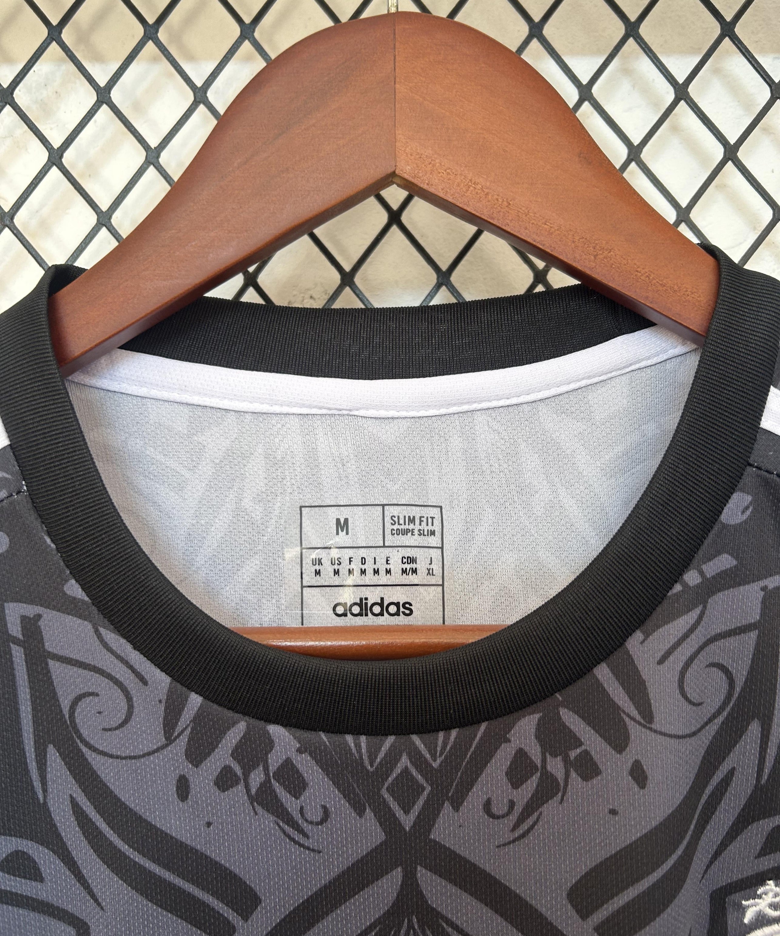 Liverpool "Abyssal Drake" Special Kit