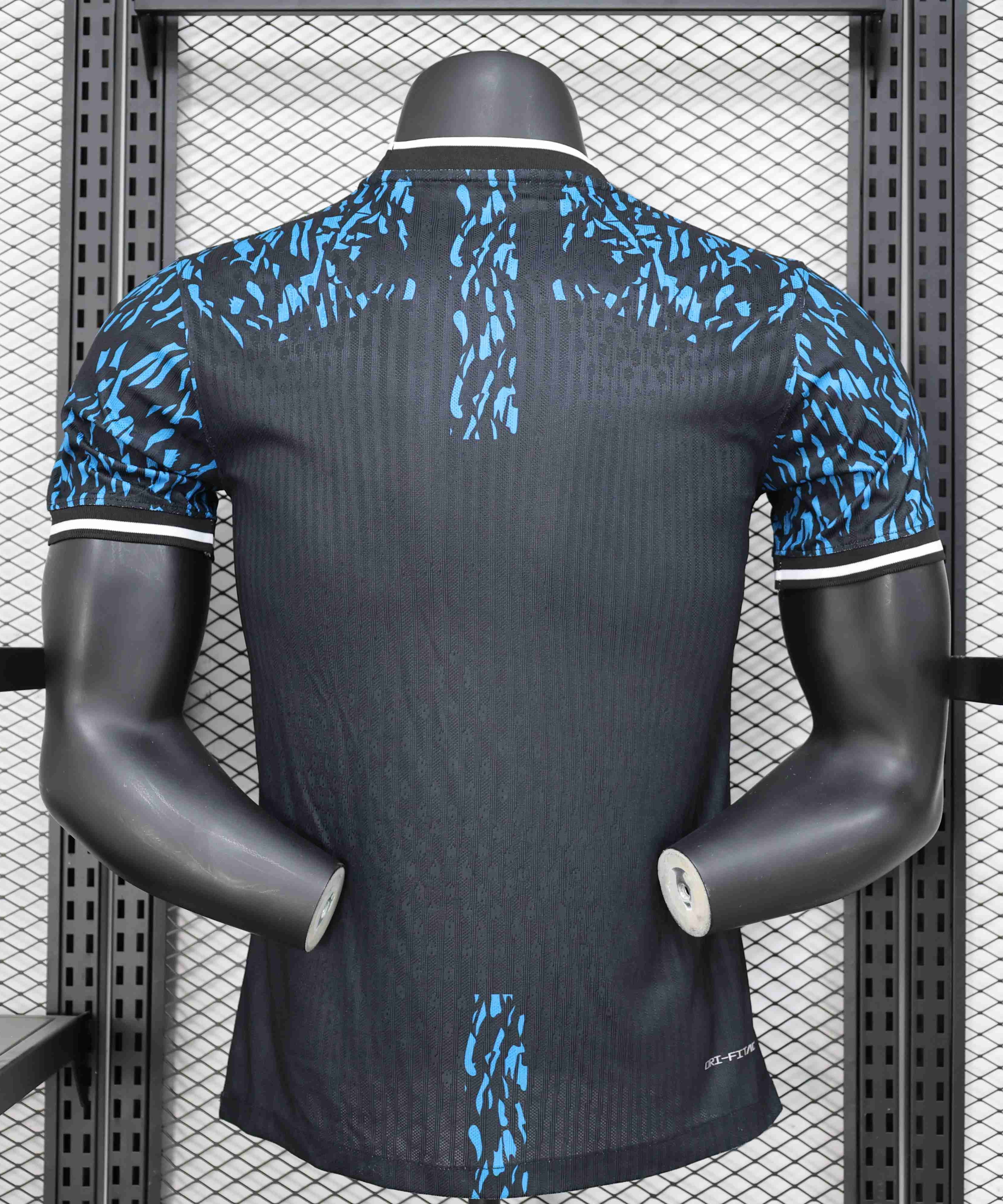 Barcelona "Blue Lion" Special