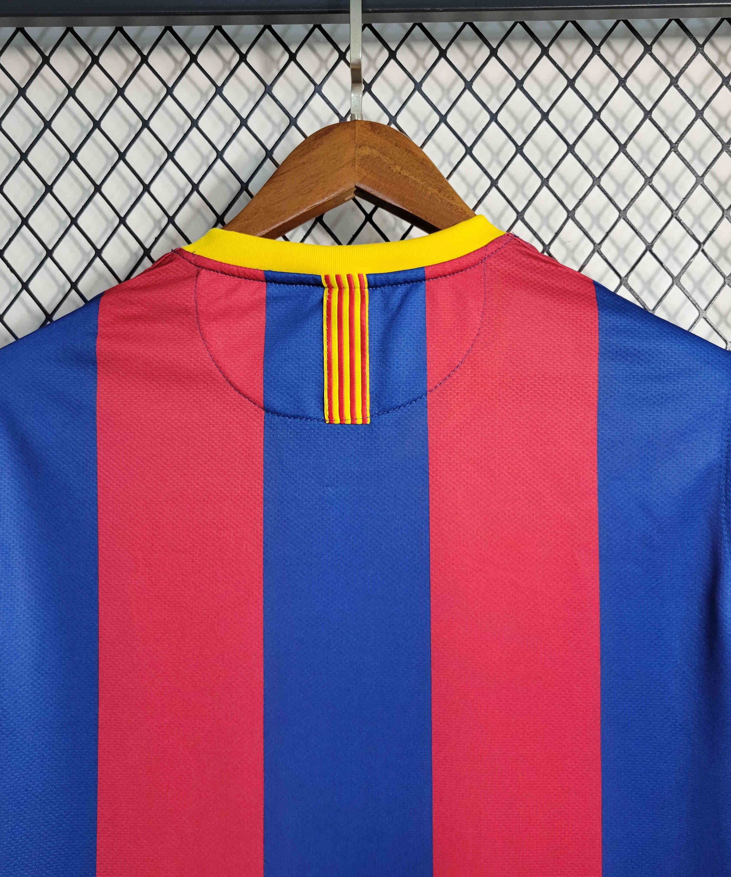 Retro Barcelona 10-11 Home Retro