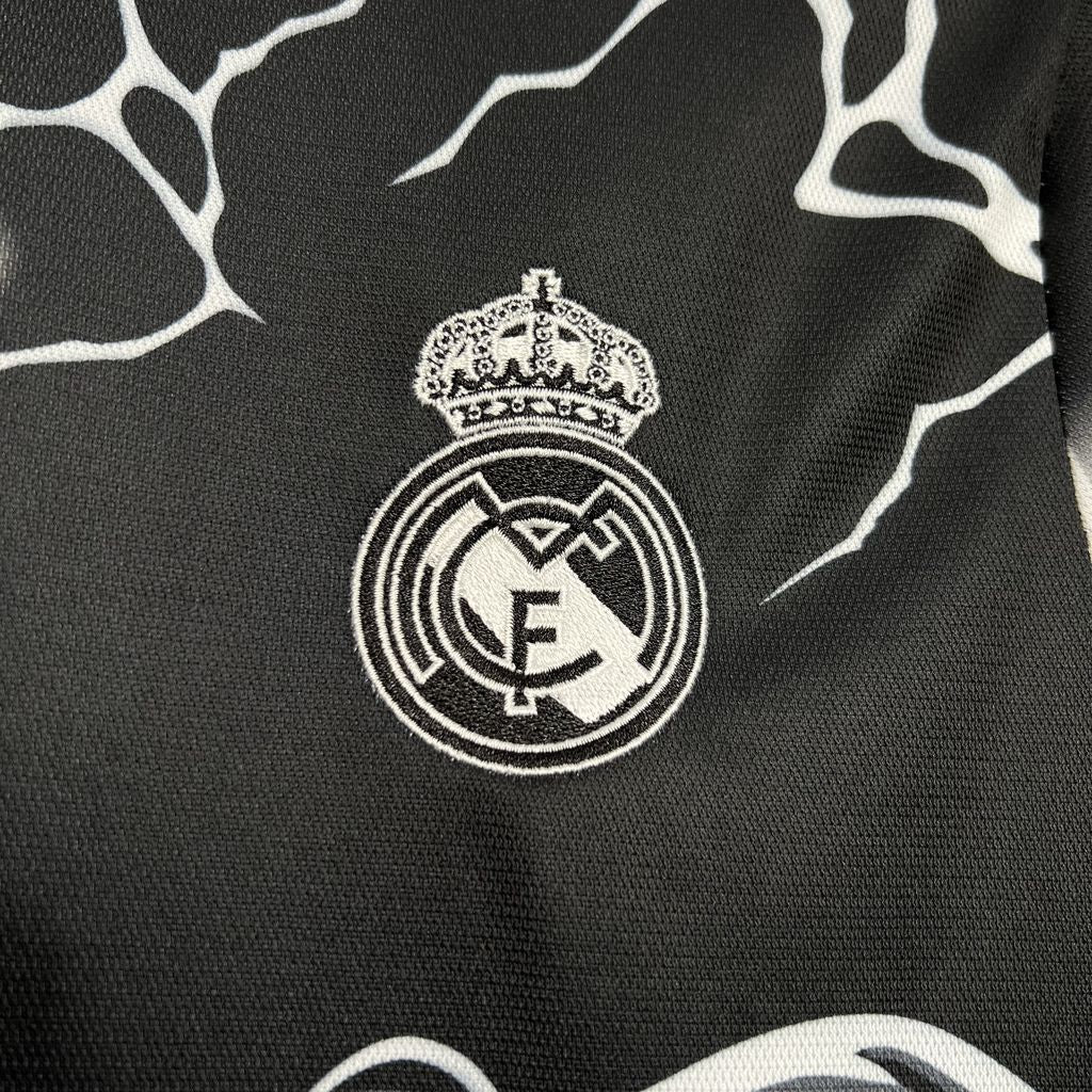 Real Madrid 'Panther Thunder' Special Kit"