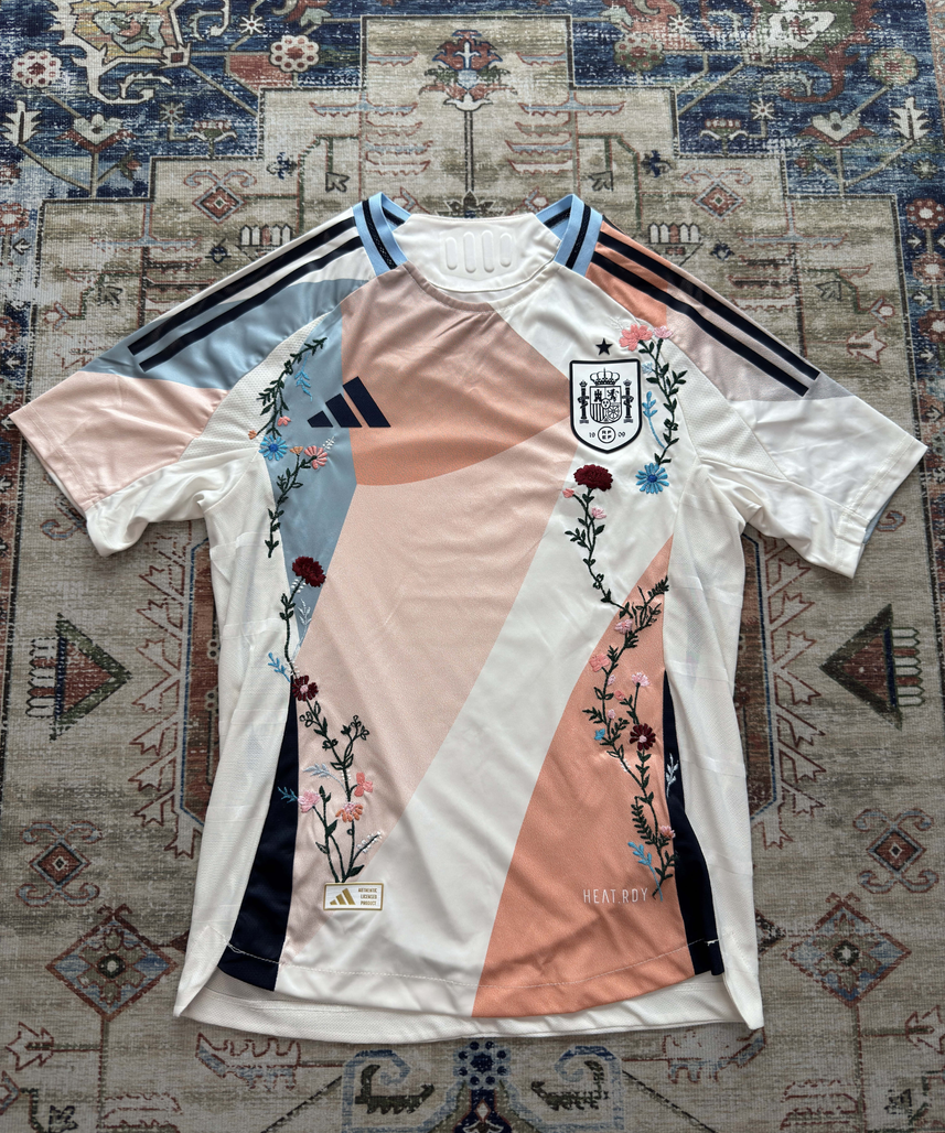 Spain Embroidered Jersey 2022/2023