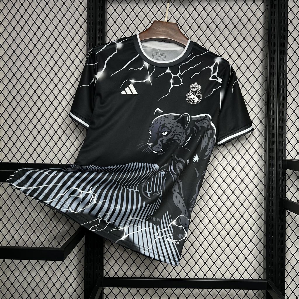 Real Madrid 'Panther Thunder' Special Kit"