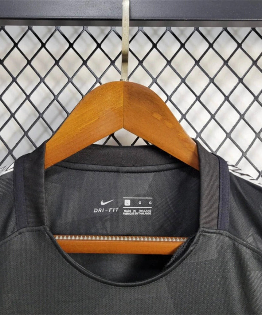 PSG 17-18 Third Away Retro