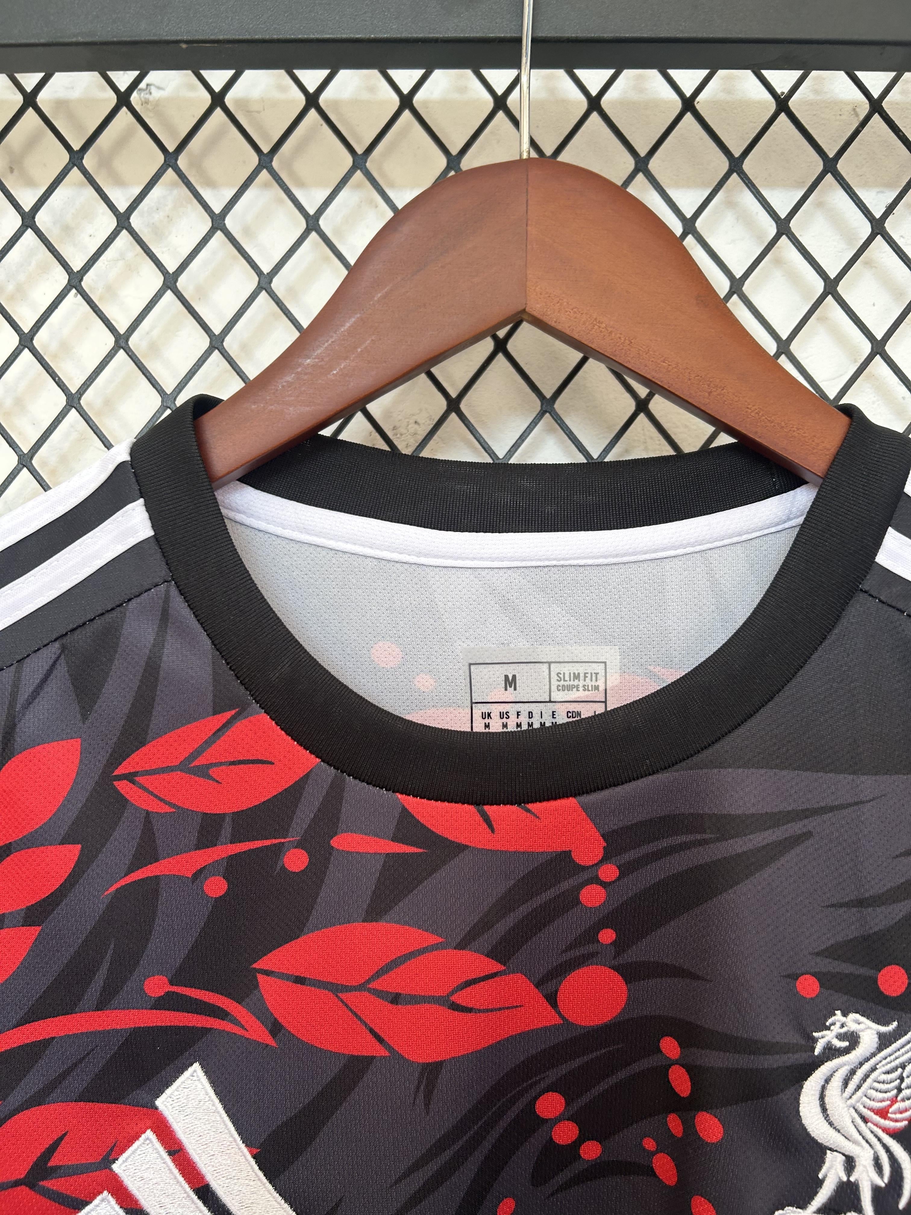 Liverpool "Eternal Blaze" Special Kit