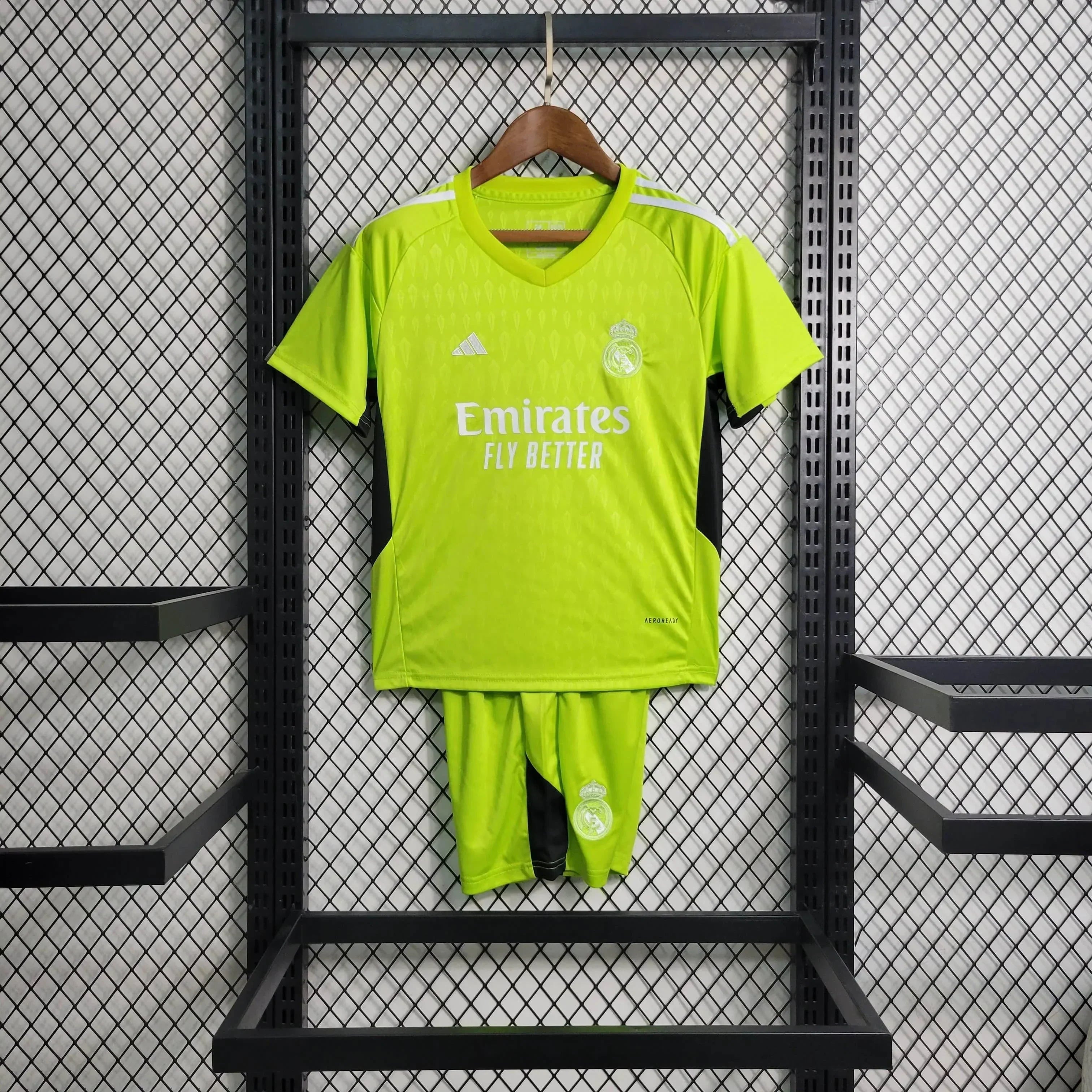 Real Madrid 23/24 Goalkeeper Green Jersey Kids
