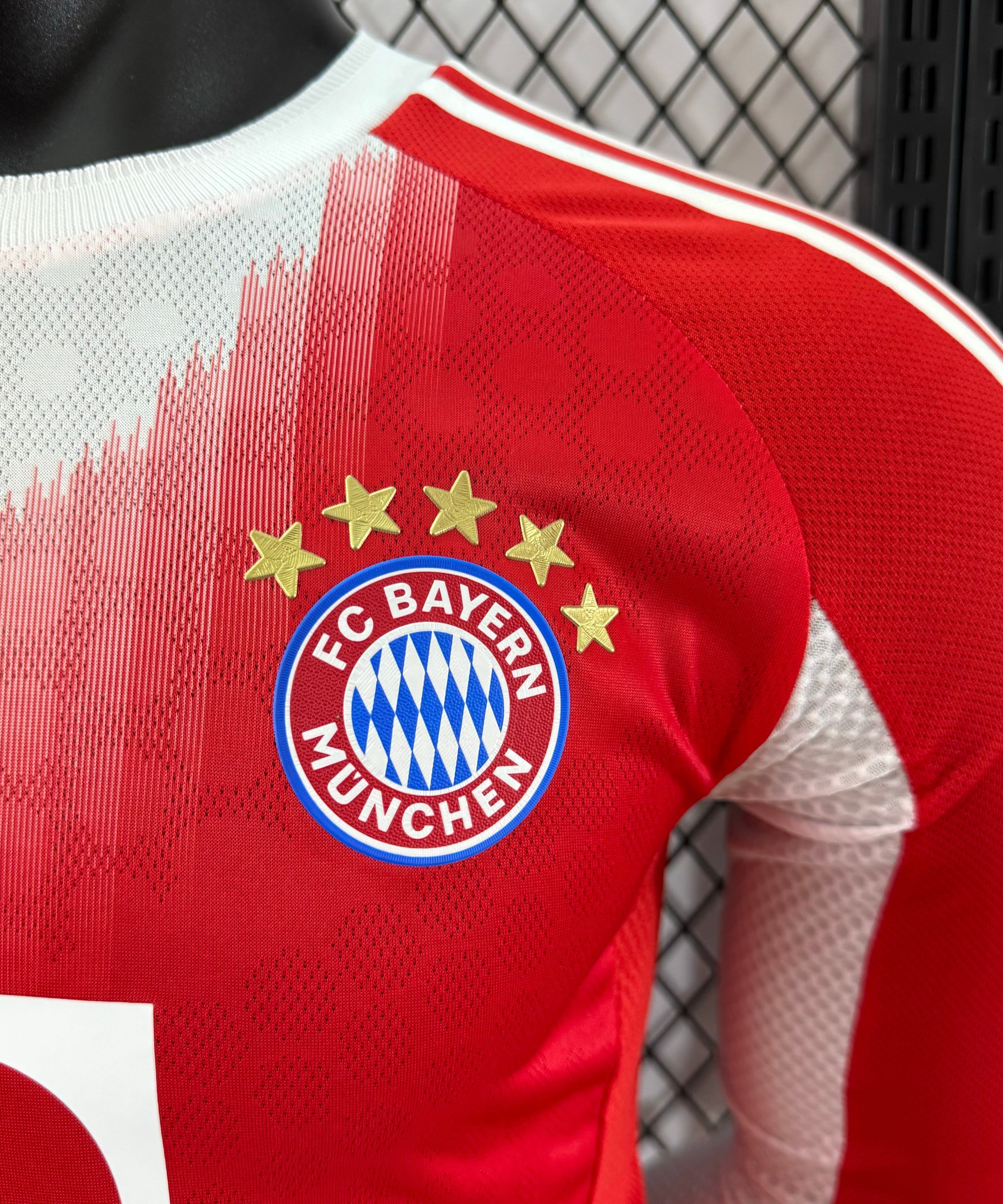 Bayern Munchen 2025-2026 Long Sleeve Home Kit