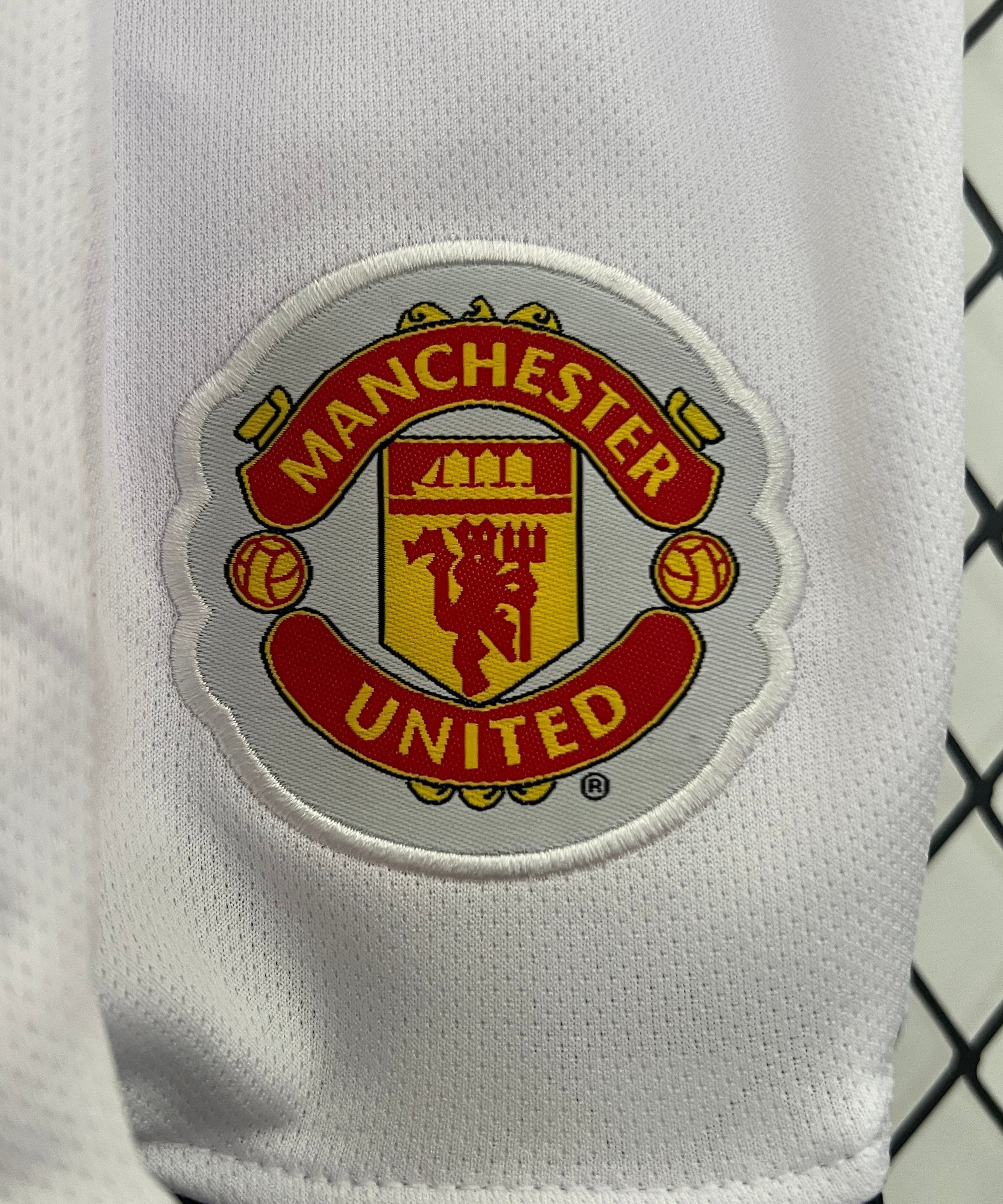 Manchester United Retro 06/07 Home Jersey Kids