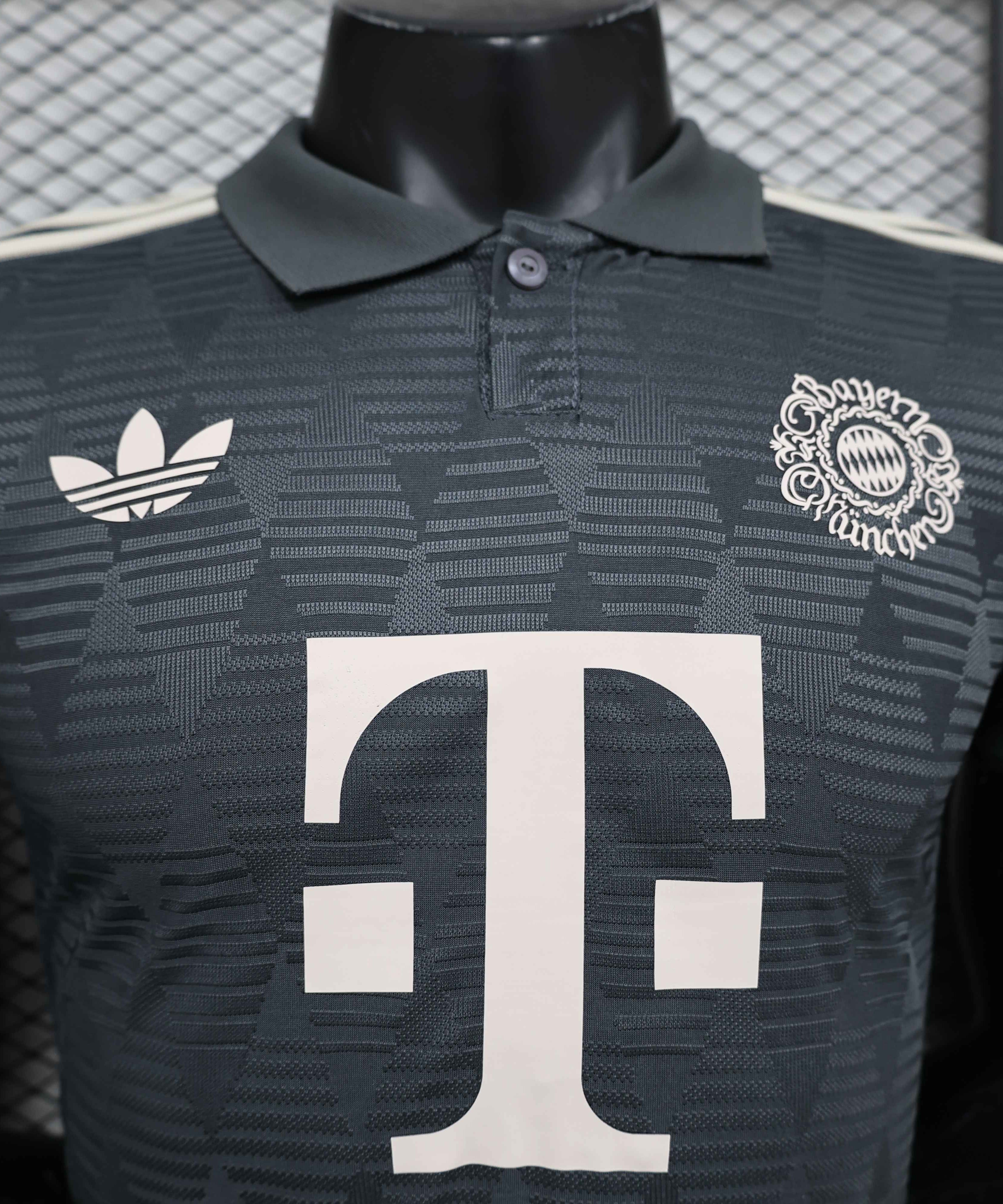 Bayern Munich "baly Gray" Special Kit