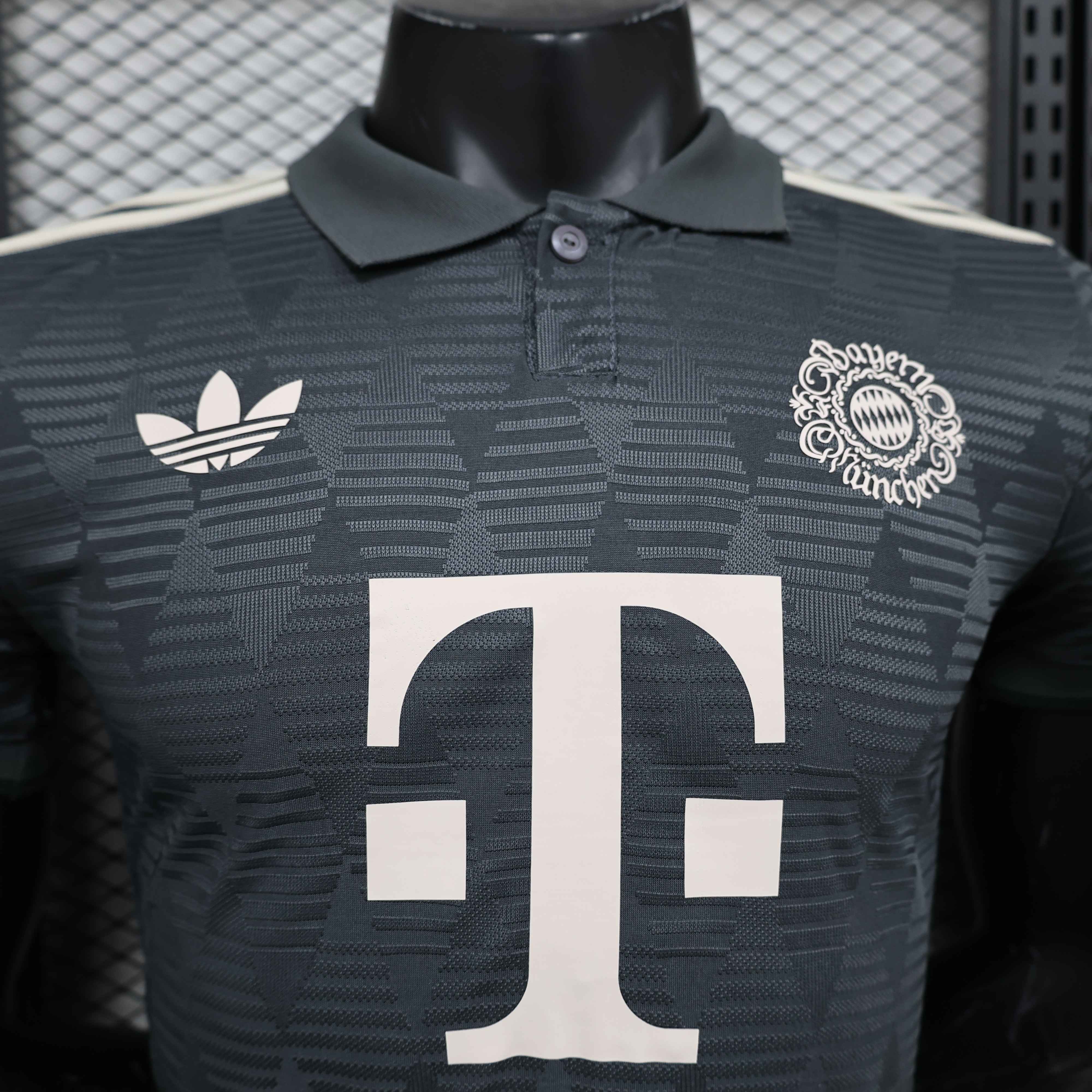 Bayern Munich "baly Gray" Special Kit