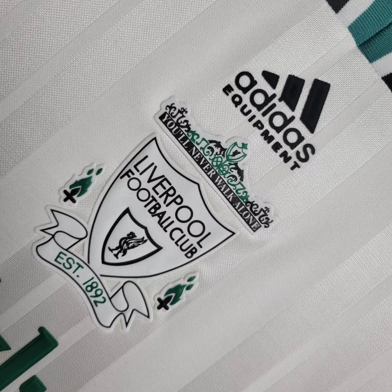 Liverpool 1993-1994 Away Retro Kit