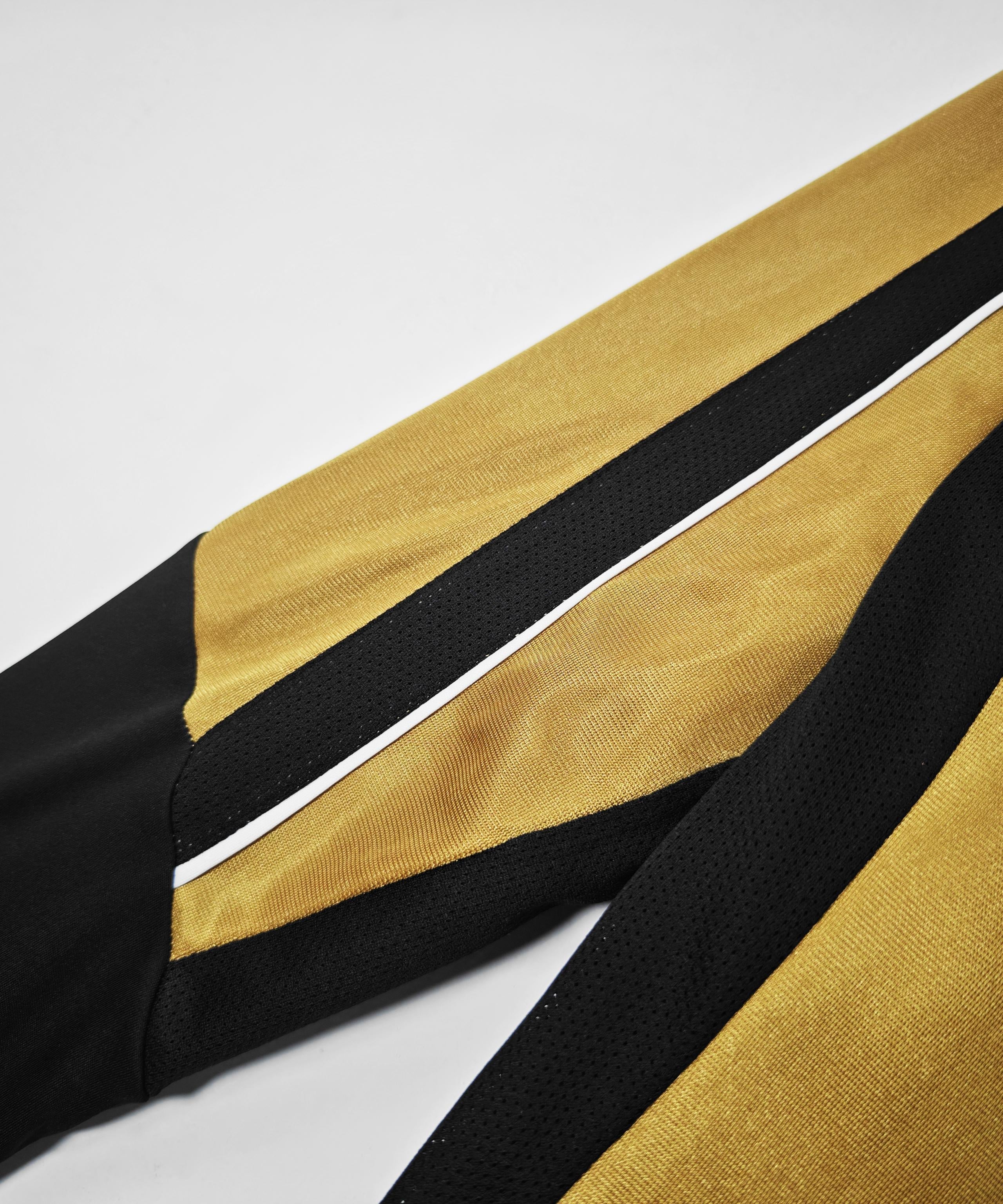 Manchester United 2001-2002 Long Sleeve Goalkeeper Kit