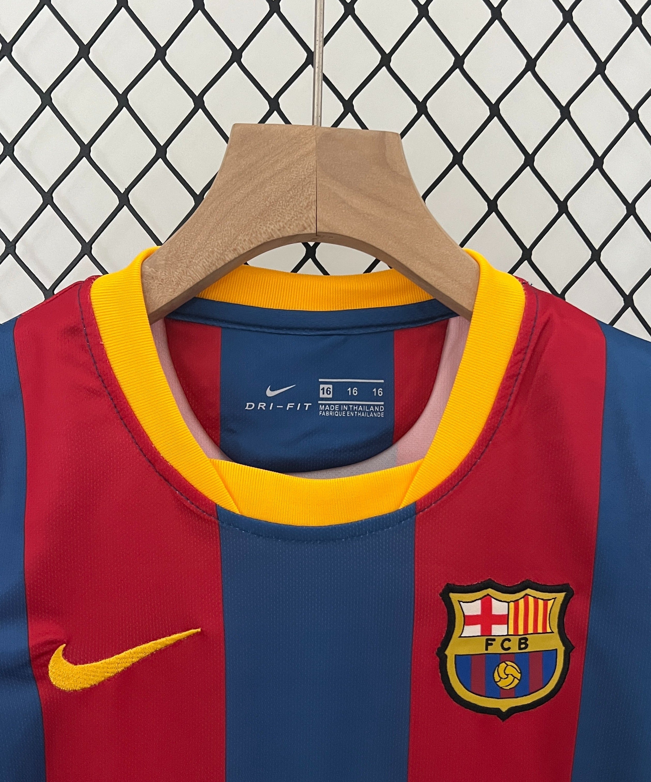 Barcelona 10-11 Home Retro Kids kit
