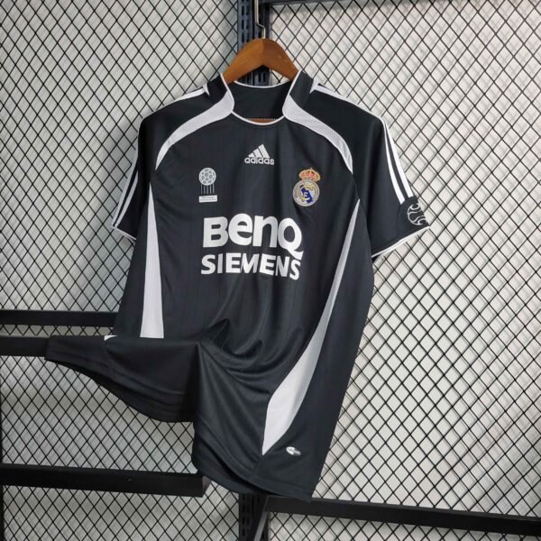Real Madrid 06-07  Black Retro
